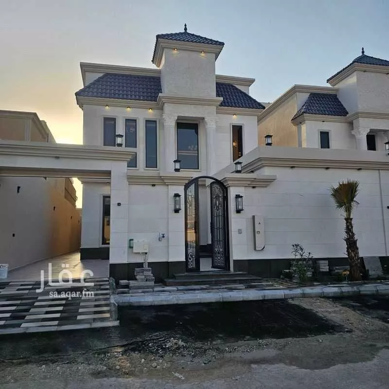 8 bedroom villa in Al Khuzama, Eastern Province 9