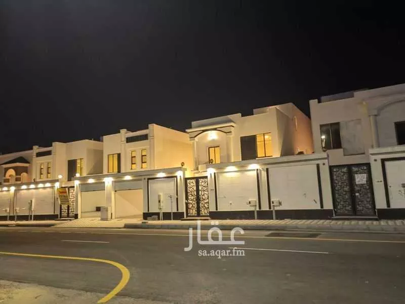 فيلا 5 غرف في البحيرة 2