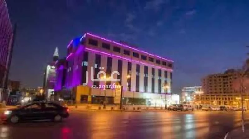 مكتب 200 م² في العليا 3