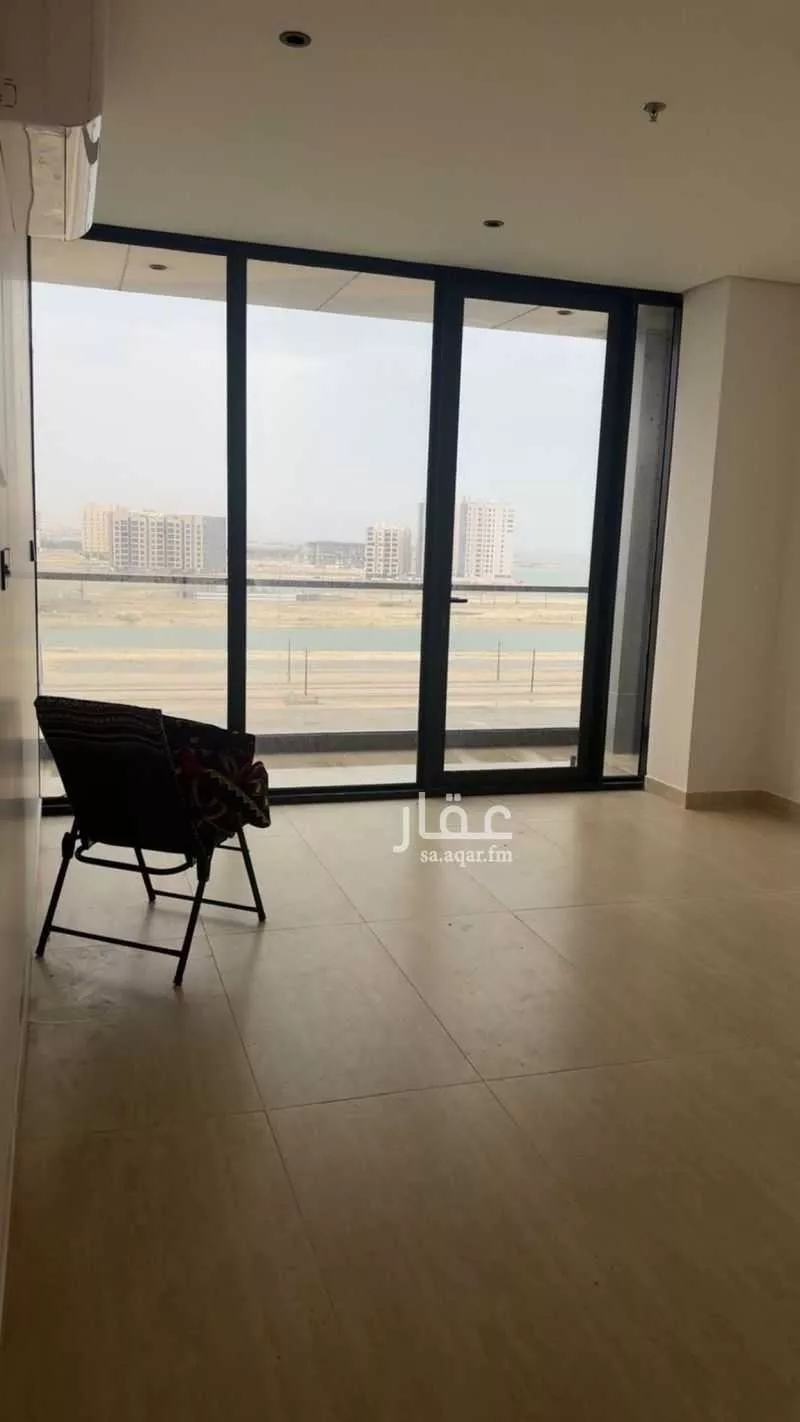 شقة 3 غرف في الخور 4