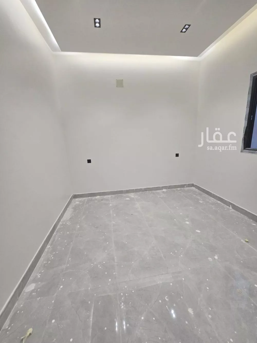 فيلا 5 غرف في القادسية 3