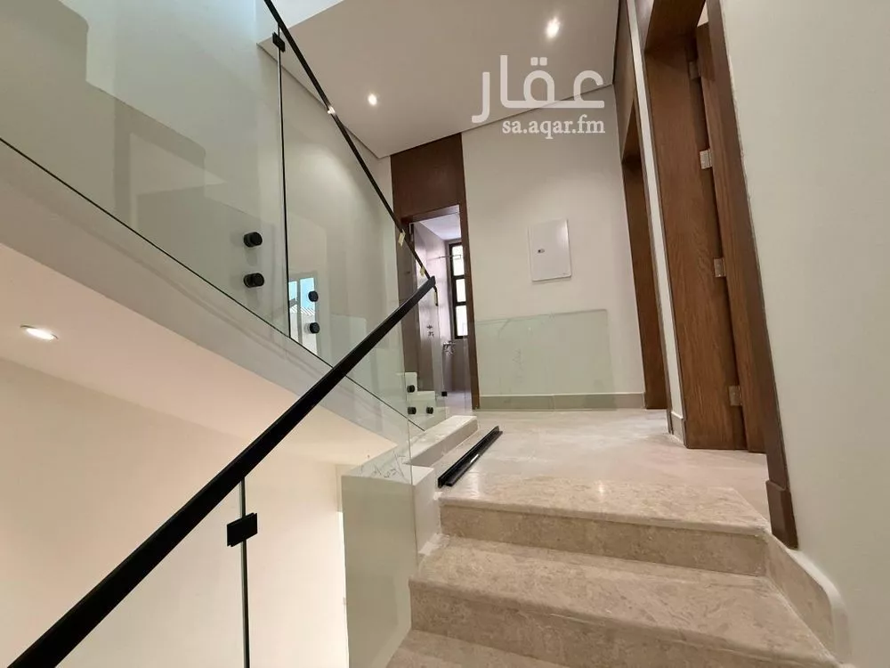 4 bedroom villa in Al Maizilah, Riyadh 13