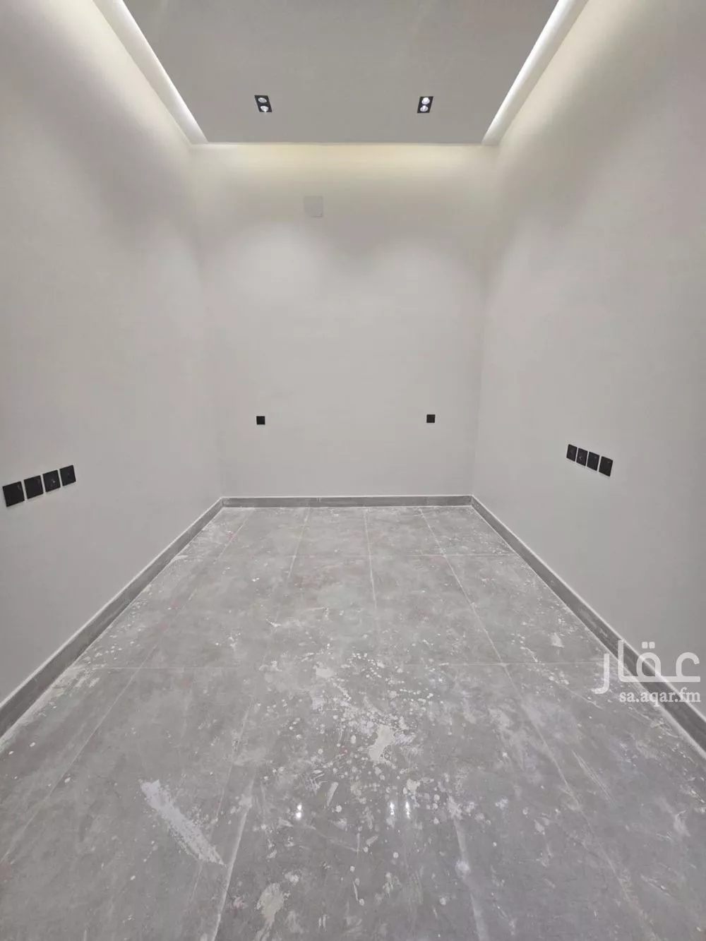 فيلا 5 غرف في القادسية 5