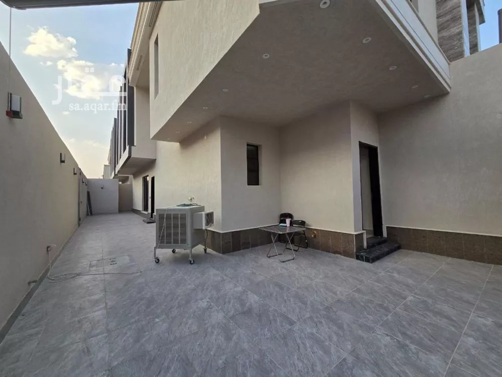 فيلا 7 غرف في الرمال 5