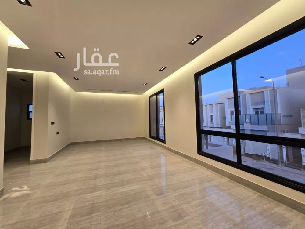 3 bedroom floor in Al Rimal 4