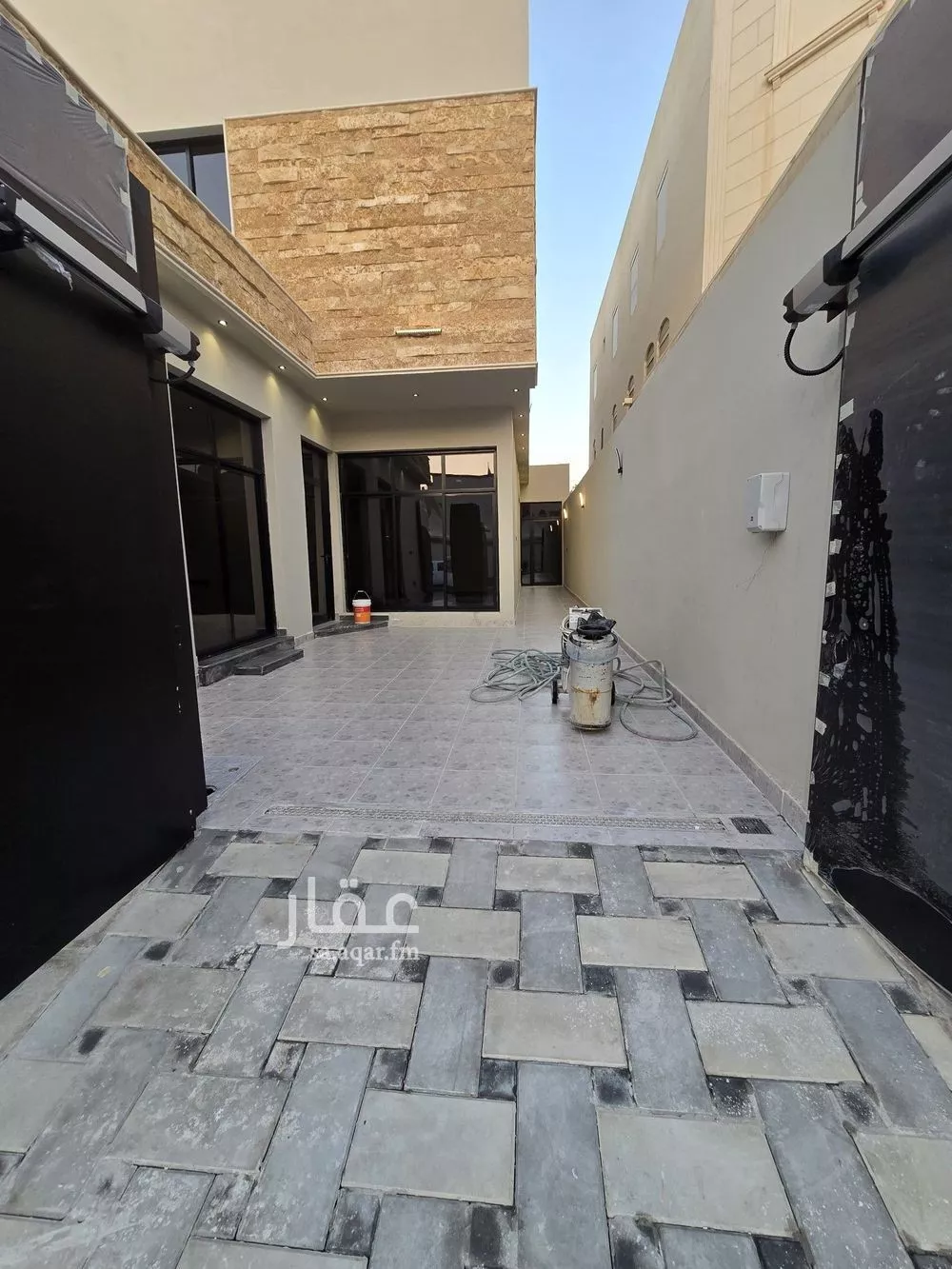 4 bedroom floor in Ishbiliyah 2