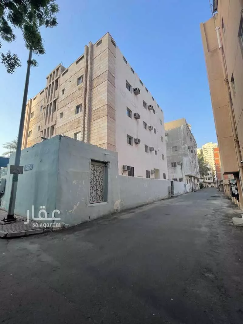 عمارة 625 م² في العزيزية 4