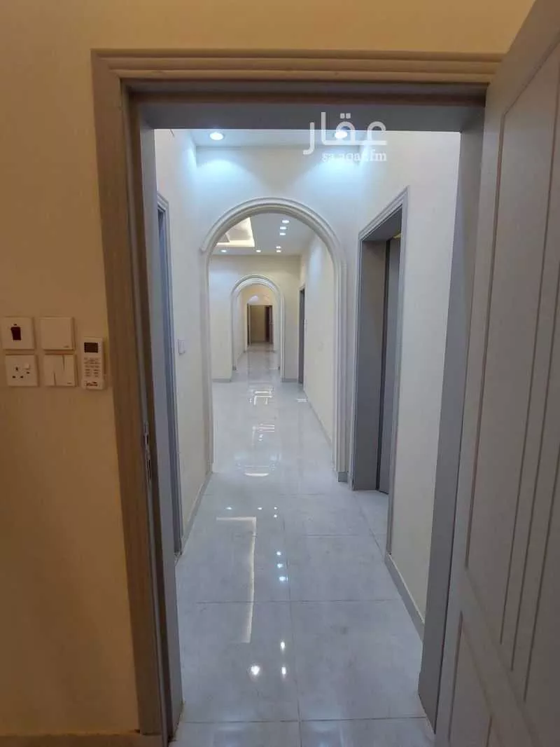 شقة 5 غرف في الحمراء و ام الجود 4