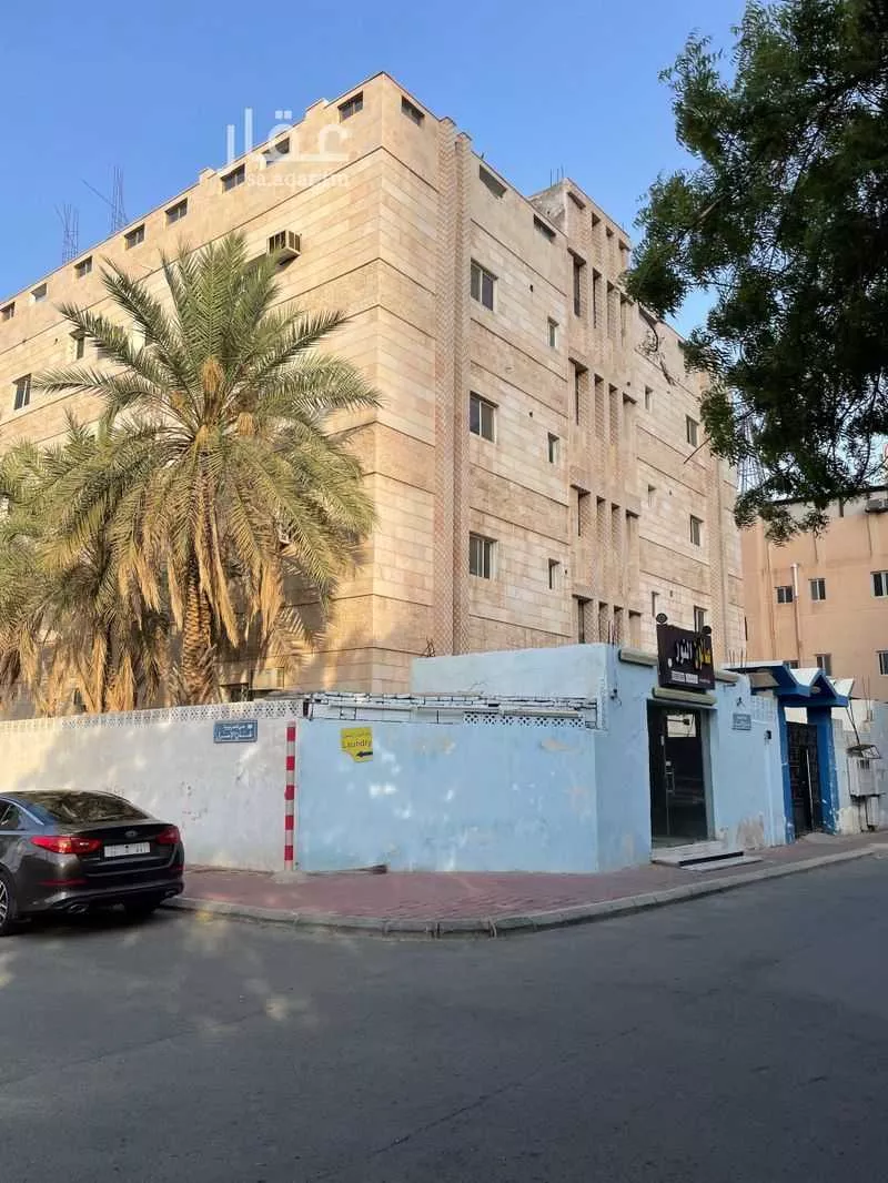 عمارة 625 م² في العزيزية 3