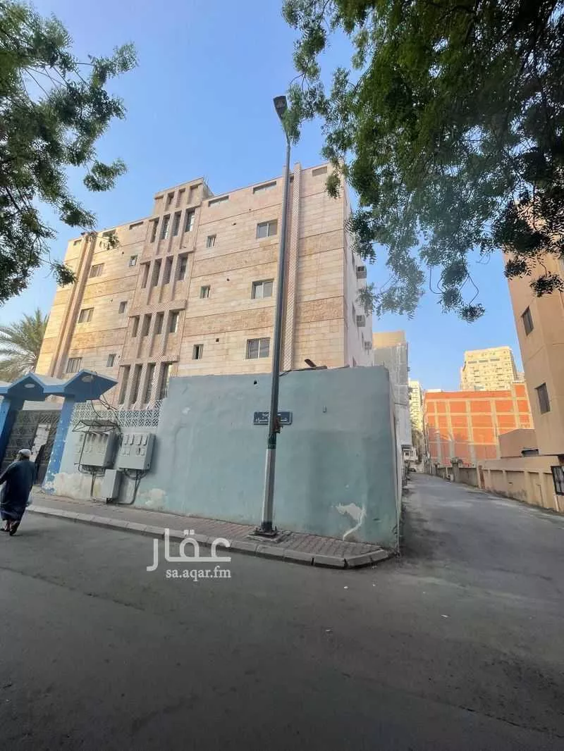 عمارة 625 م² في العزيزية 5