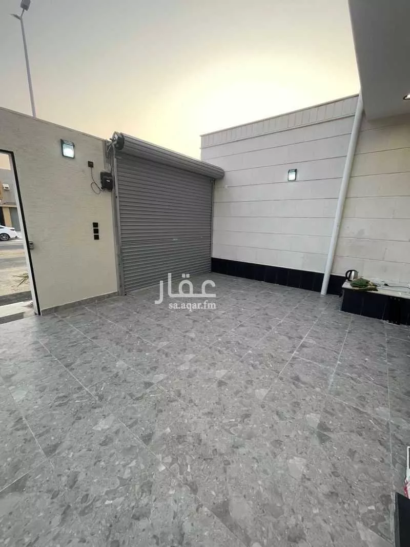 فيلا 8 غرف في الملك فهد 3