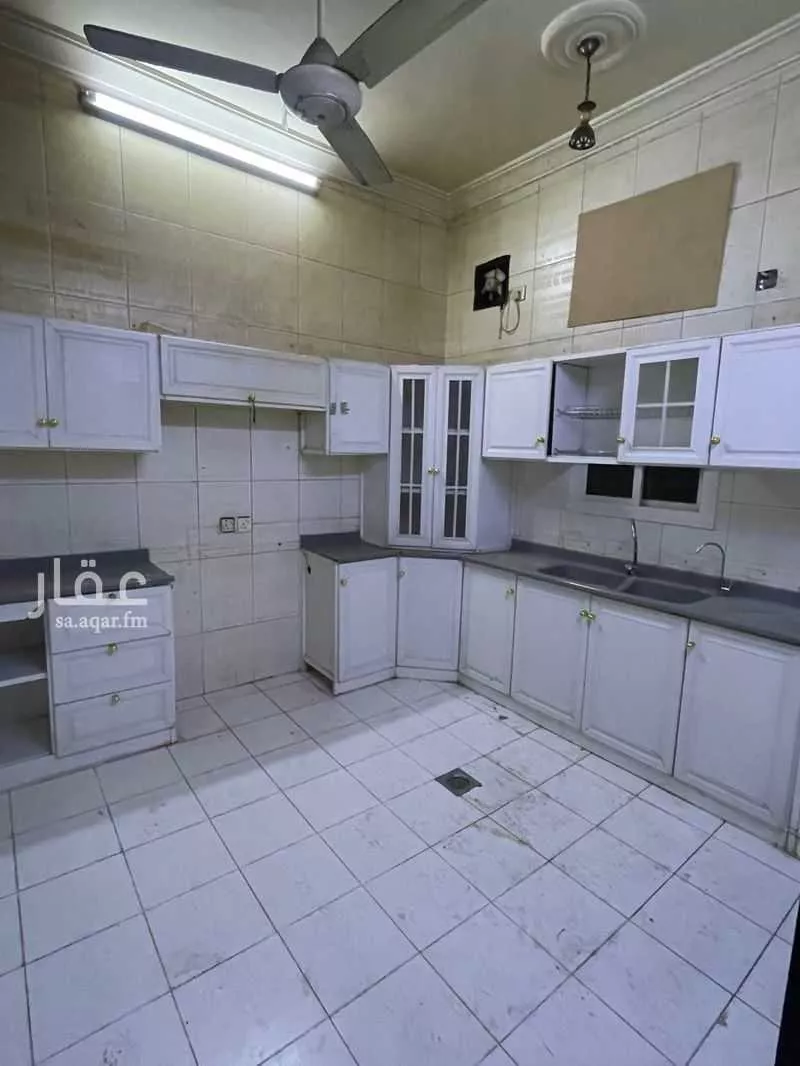 4 bedroom villa in Al Fadeylah, Jeddah 9