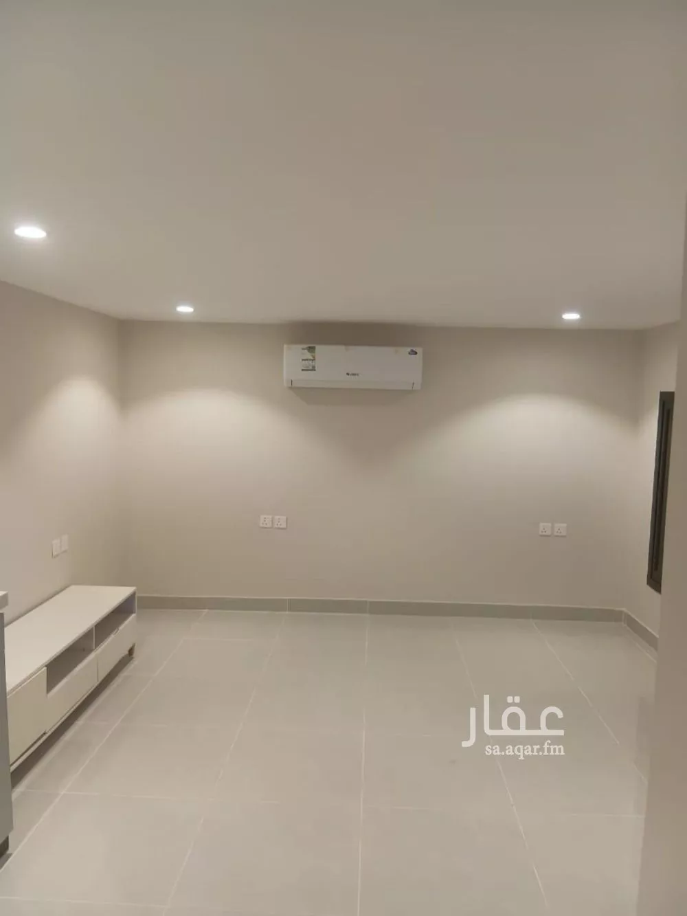 دور 1 غرف في العارض 4