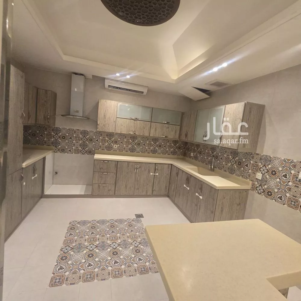 3 bedroom floor in Hittin 1