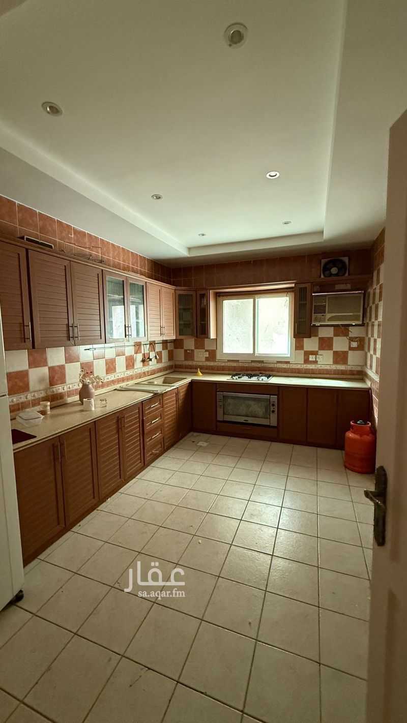 4 bedroom apartment in Mishrifah, Jeddah 5