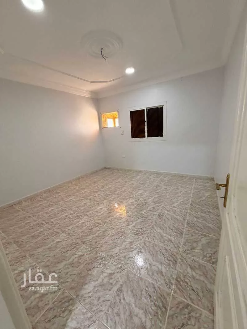 شقة 2 غرف في الصفا 5