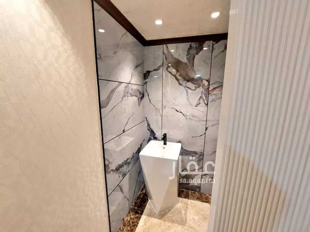 2 bedroom office in Al Muhammadiyah, Riyadh 7