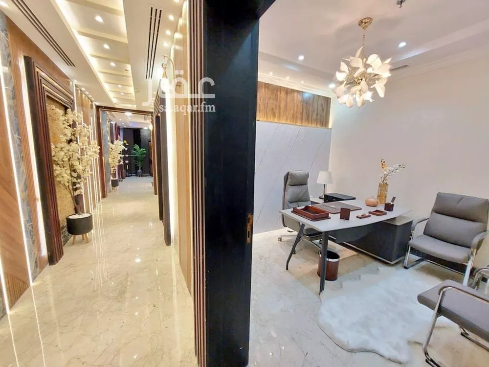 مكتب 113 م² في العليا 2