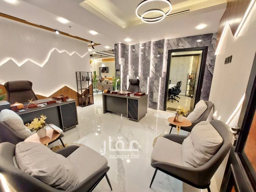 مكتب 64 م² في العليا 5