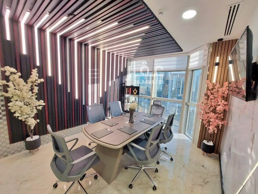 مكتب 113 م² في العليا 3