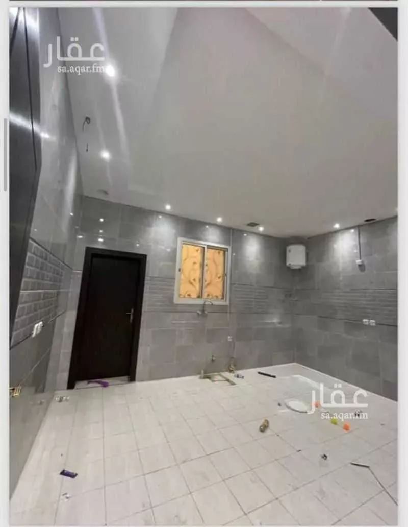 فيلا 8 غرف في القادسية 4