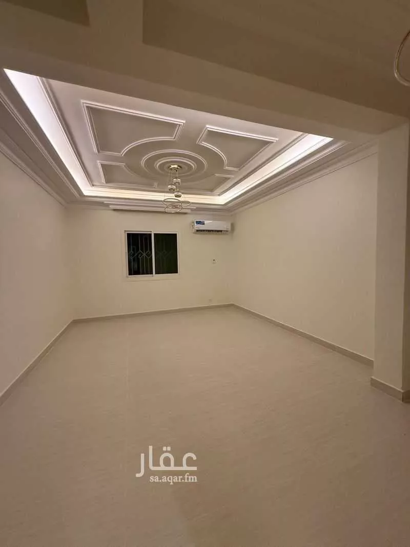 5 bedroom villa in Al Shati 4