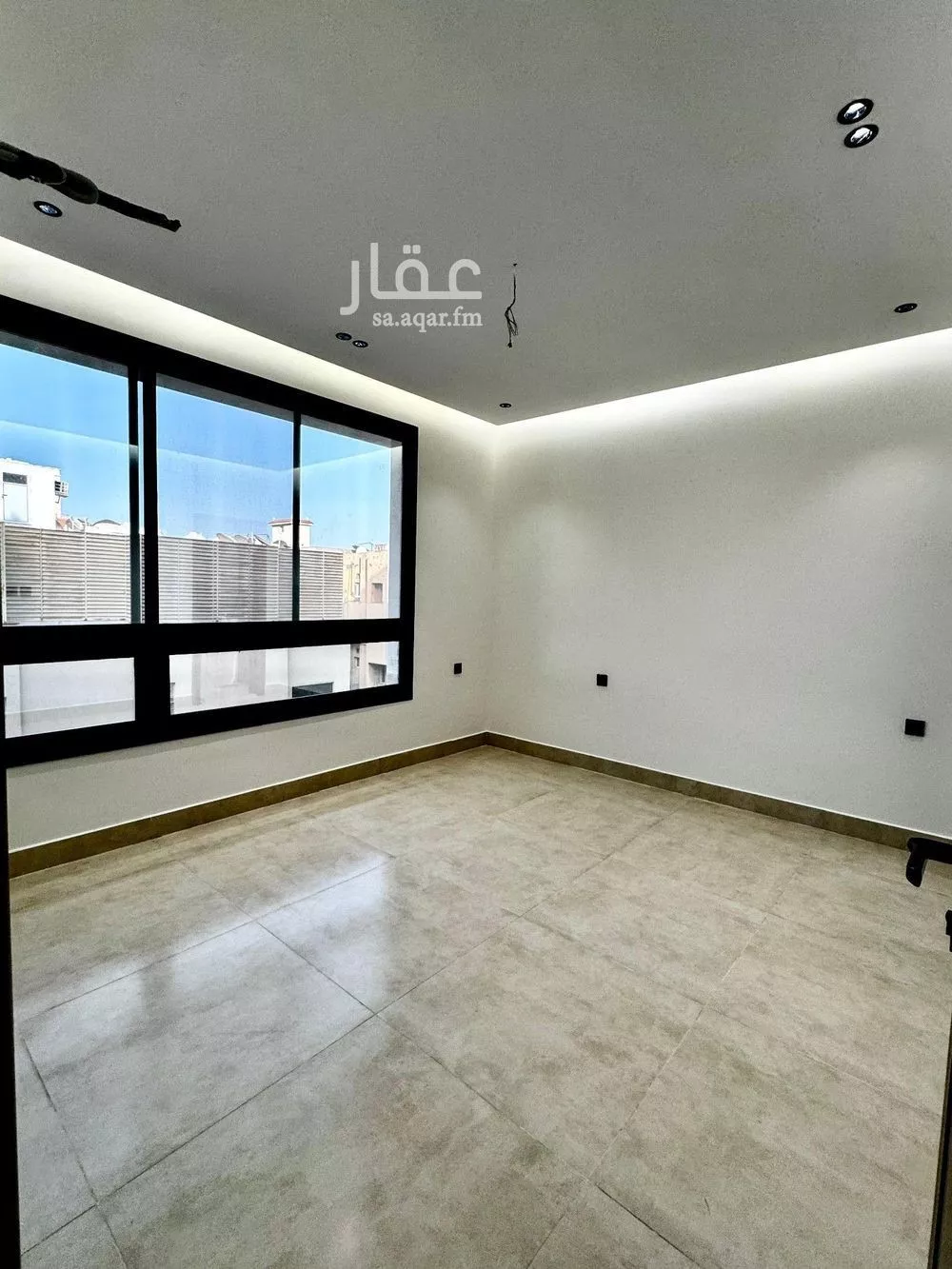 شقة 5 غرف في النعيم 1