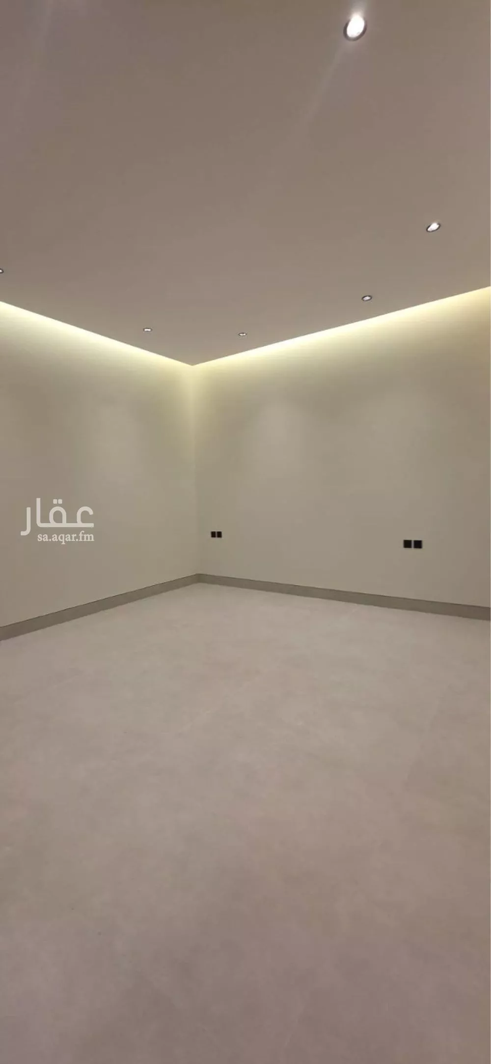 فيلا 6 غرف في العارض 3