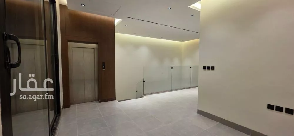 فيلا 7 غرف في النرجس 4