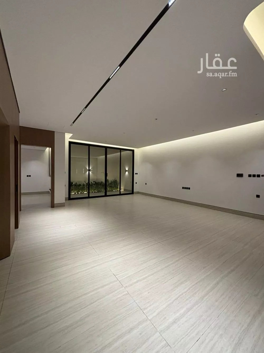 فيلا 6 غرف في النرجس 4