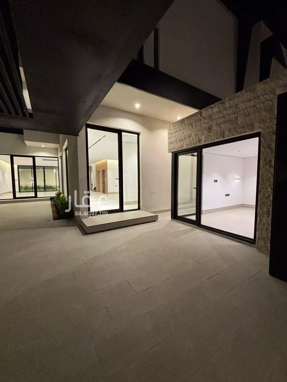 فيلا 6 غرف في النرجس 2