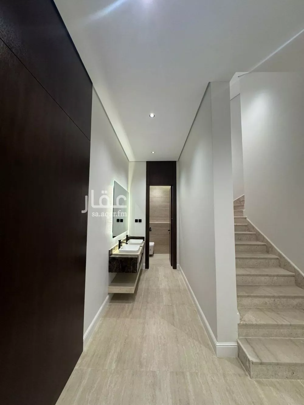 فيلا 7 غرف في النرجس 3