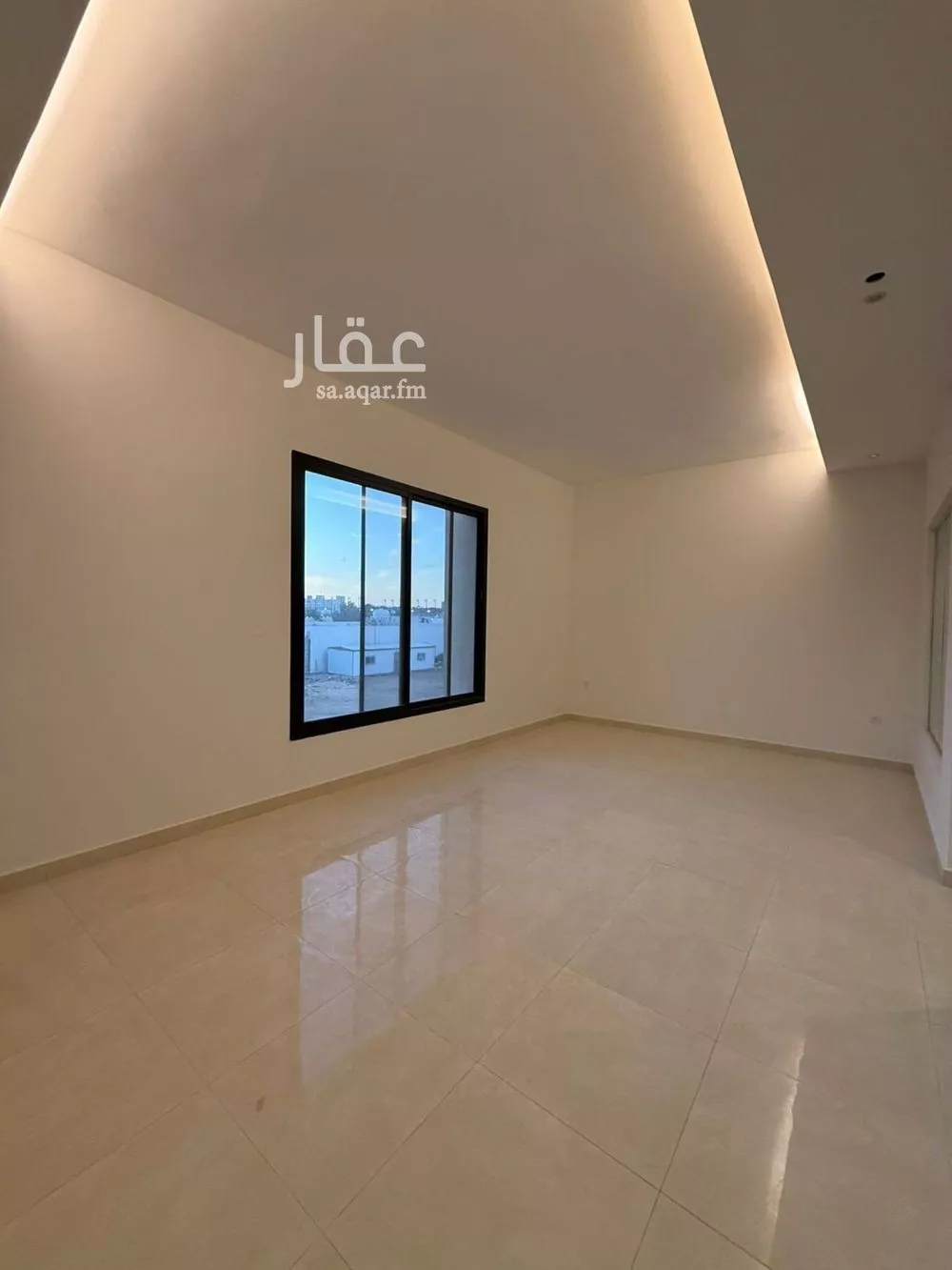 فيلا 6 غرف في العارض 3