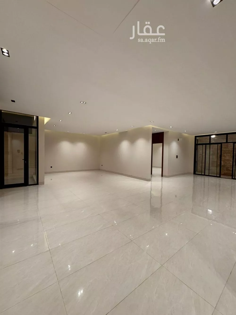 فيلا 7 غرف في العارض 4