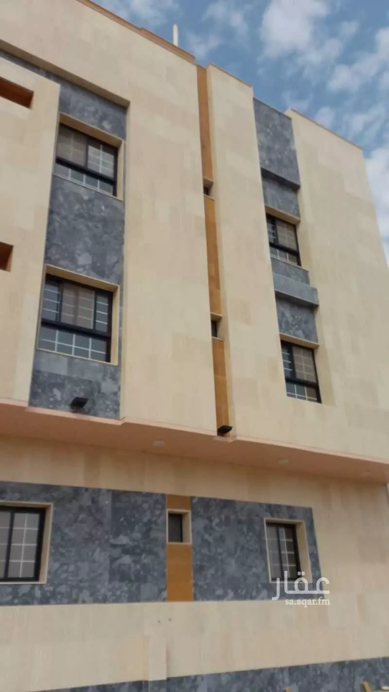 600 sqm building in Warqan