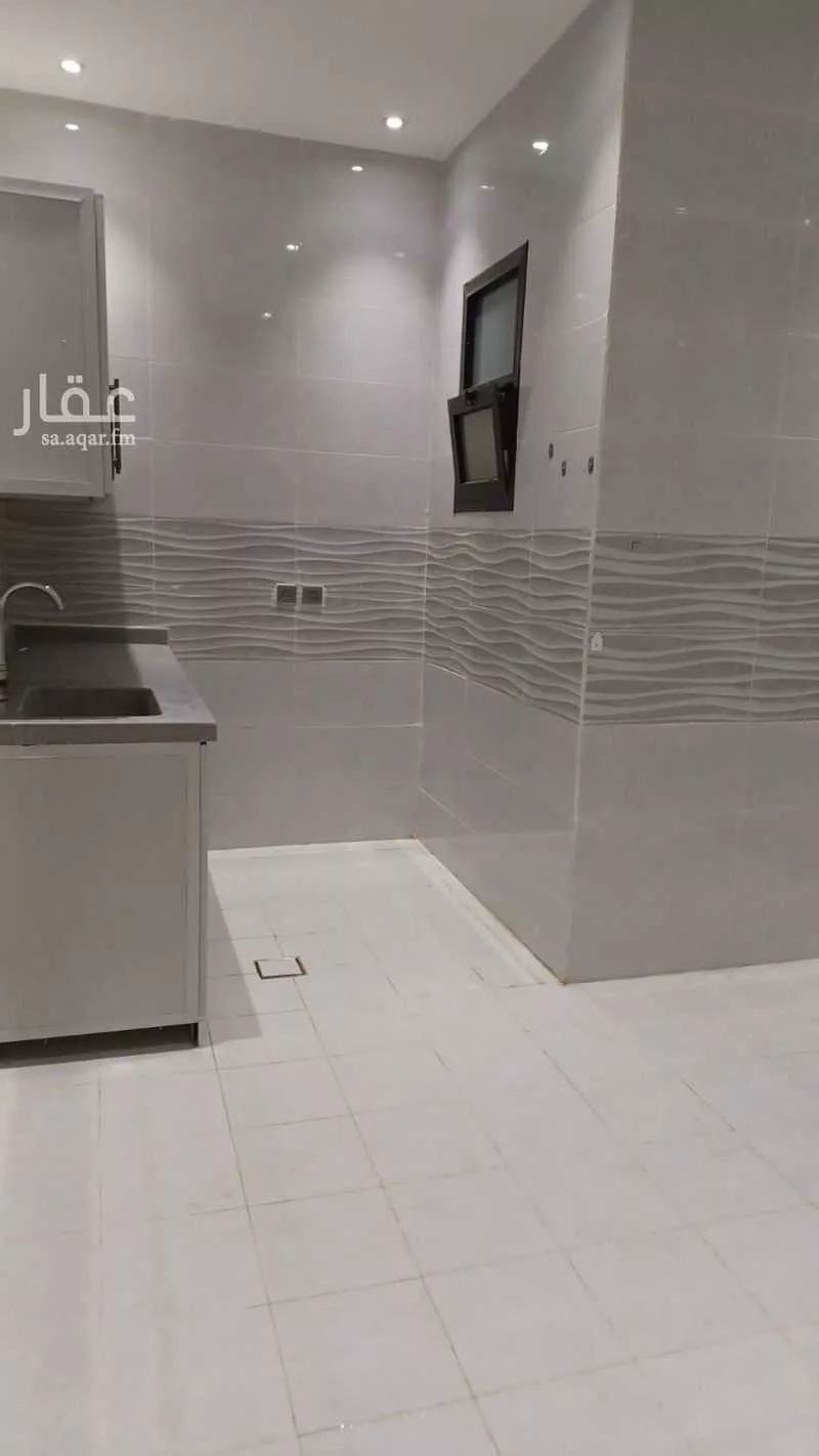 2 bedroom building in Al Munsiyah, Riyadh 5