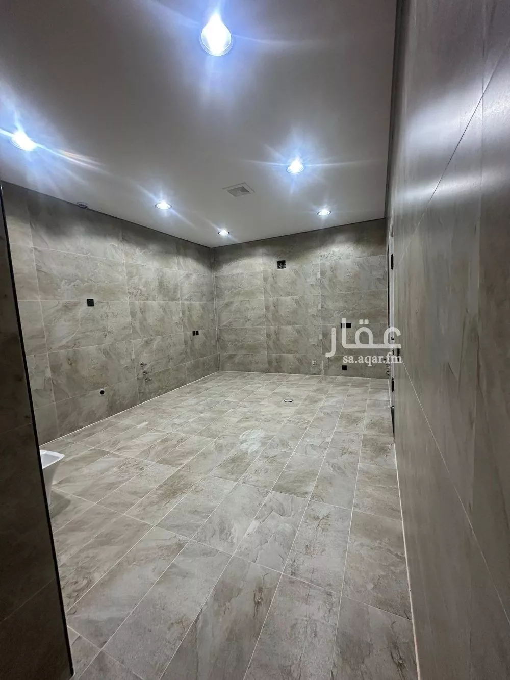 8 bedroom villa in Ash Sharq 3