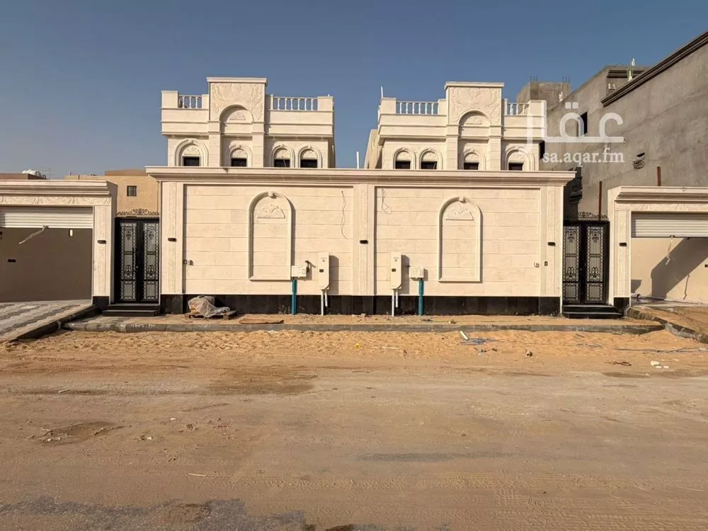 فيلا 9 غرف في الامواج 1