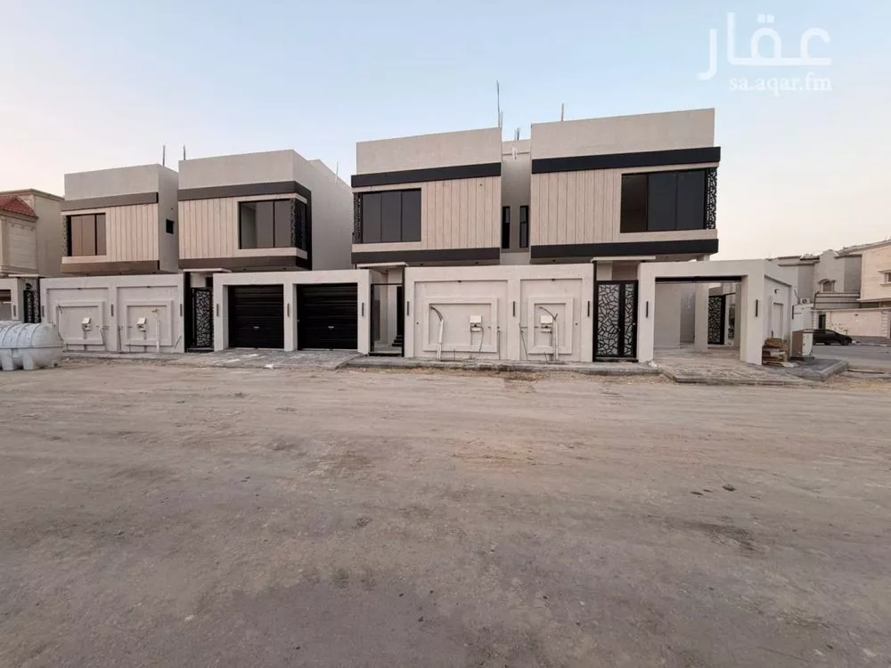 فيلا 8 غرف في الشراع 2