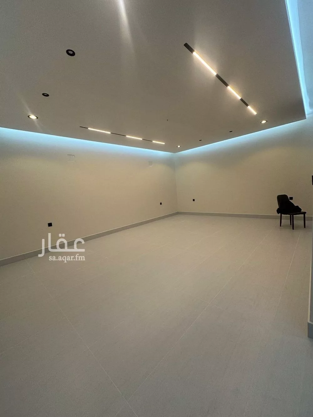 فيلا 9 غرف في الشرق 4