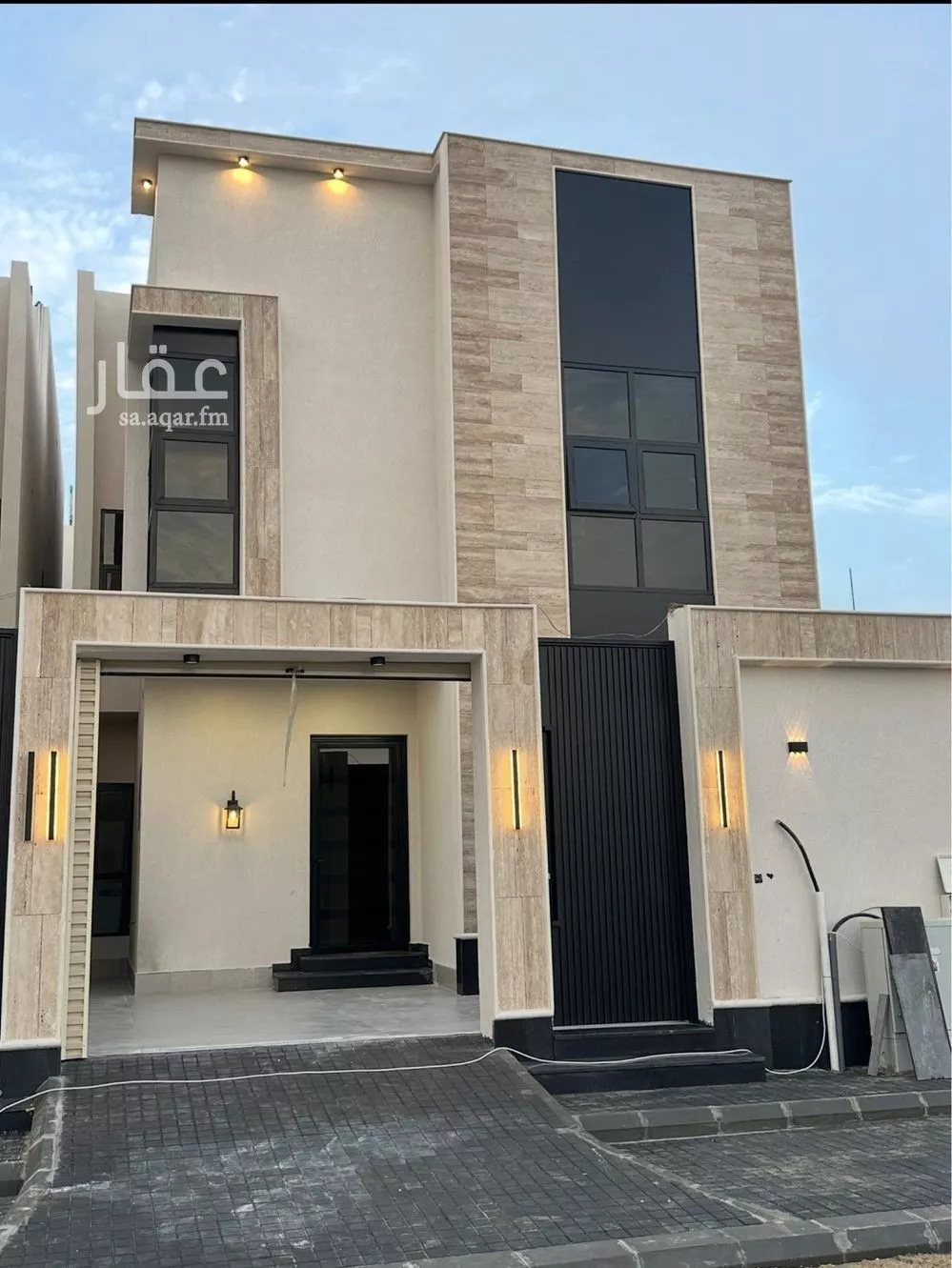 8 bedroom villa in Ash Sharq 1