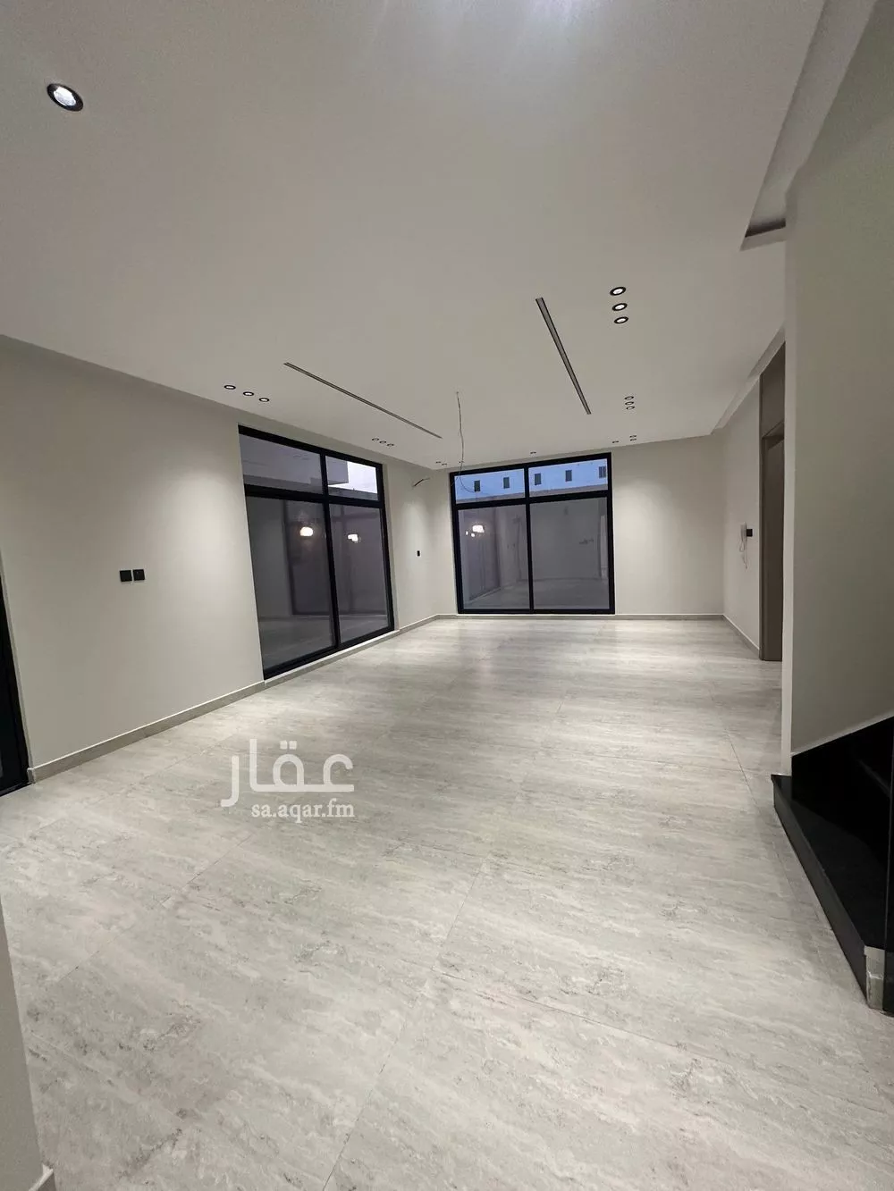 فيلا 10 غرف في الأمل 5