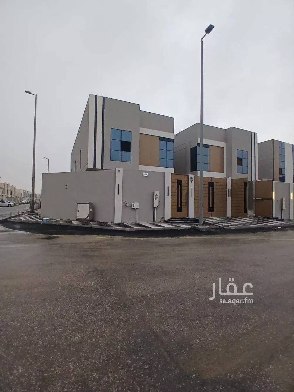 فيلا 8 غرف في الشعلة 1