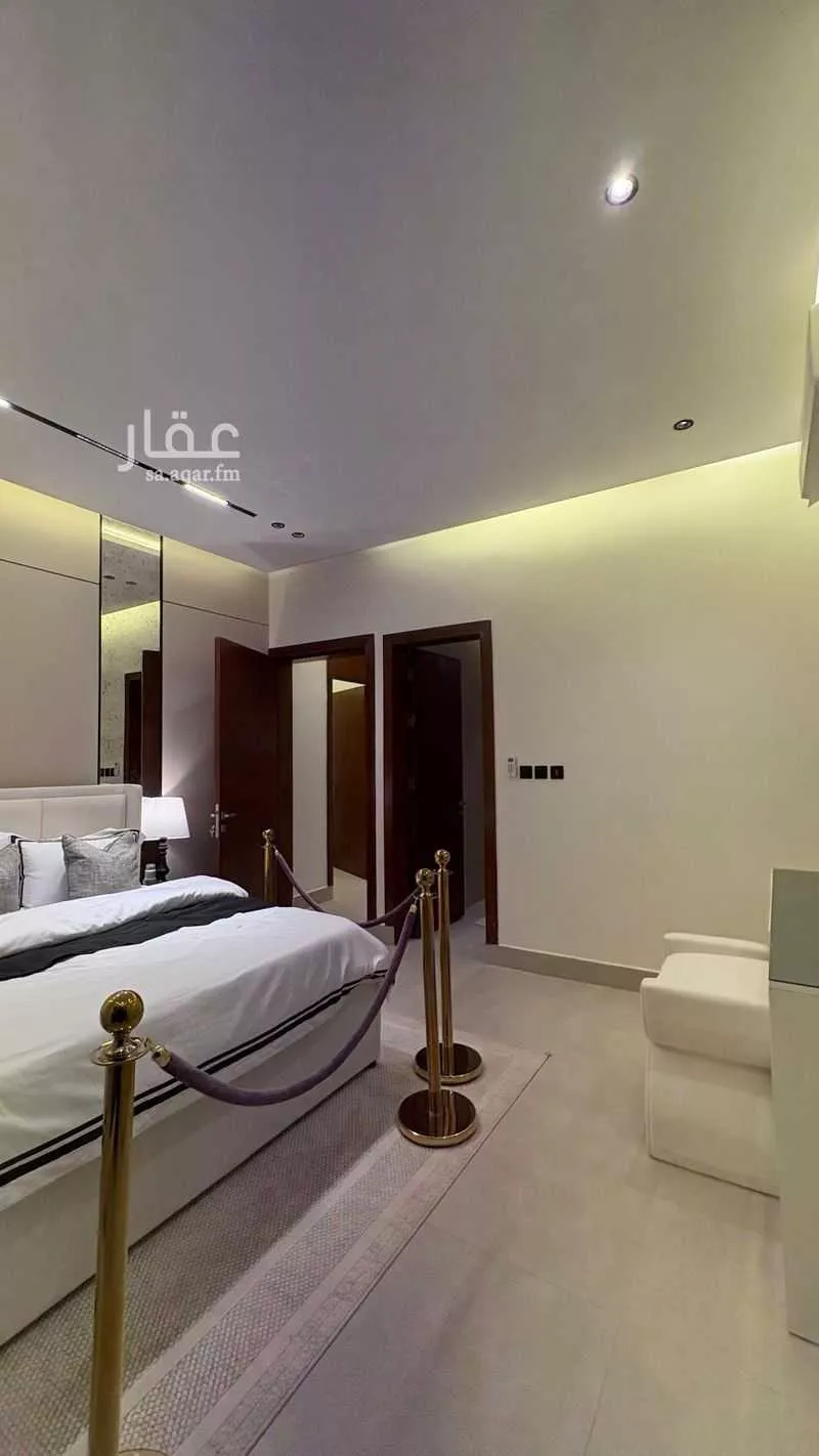 فيلا 8 غرف في عكاظ 3