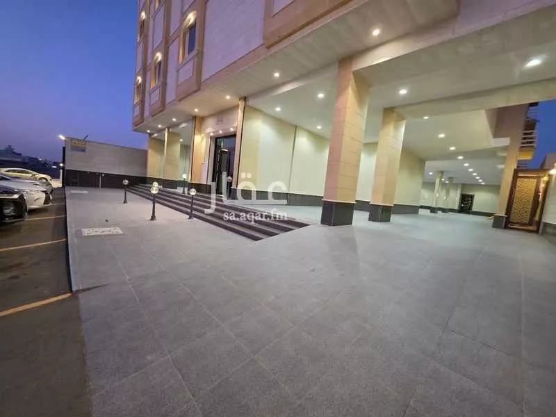 900 sqm building in Al Furusiyah 4