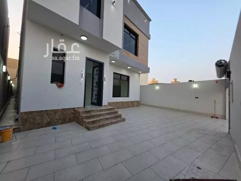 عمارة 874 م² في الصالحية 2