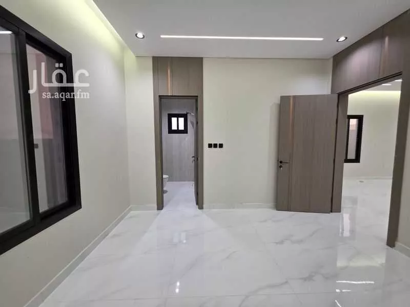 فيلا 6 غرف في الصالحية 2