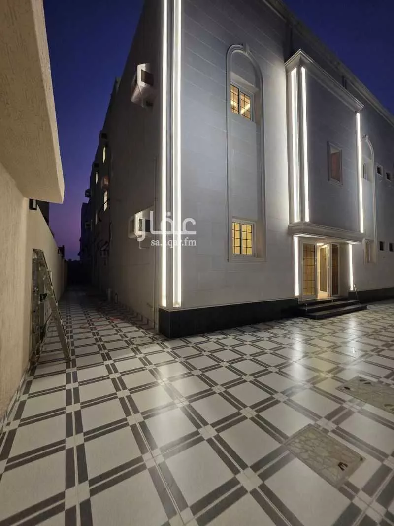 عمارة 756 م² في الصالحية 4