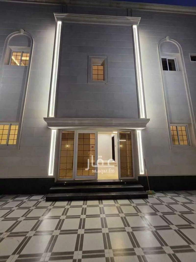 عمارة 756 م² في الصالحية 5