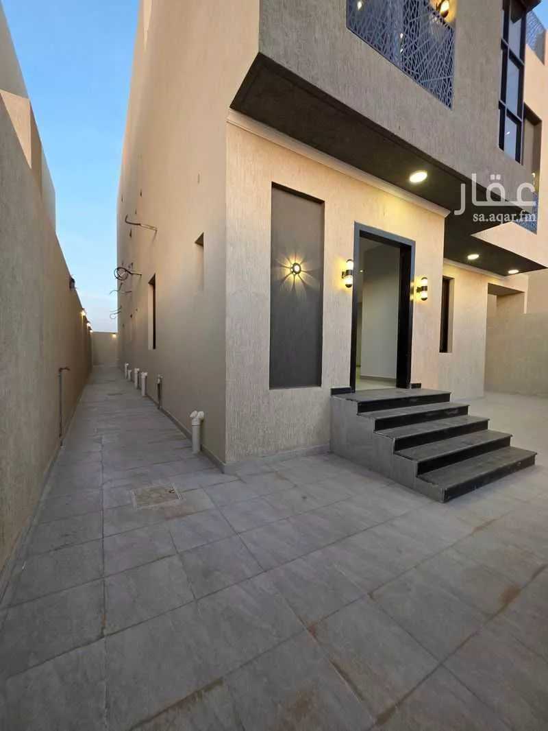 فيلا 13 غرف في الصالحية 3